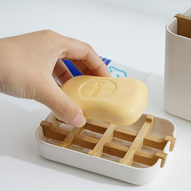 Hvit såpeholder med bambusrist