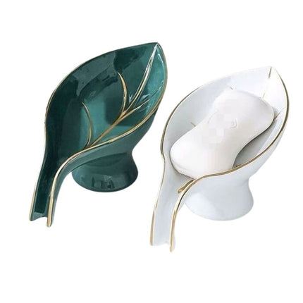 Bladformet såpeholder i grønn keramikk
